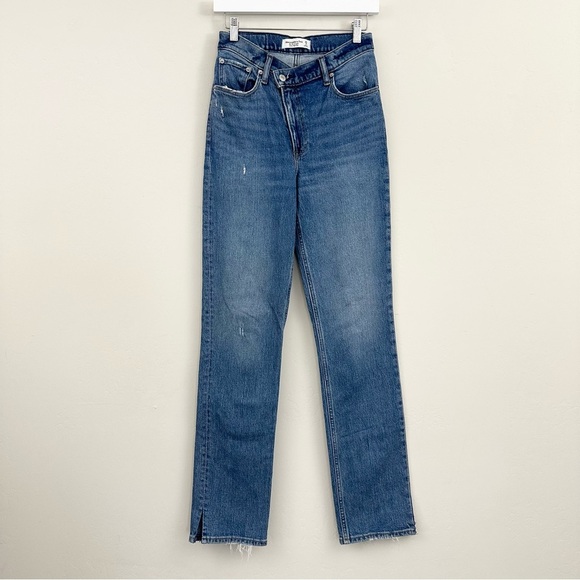 Abercrombie & Fitch Ultra High Rise 90s Straight Jean Criss Cross Waist - Picture 1 of 10
